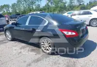 2011 Nissan MAXIMA photo