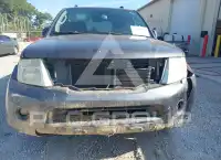 2011 Nissan PATHFINDER photo