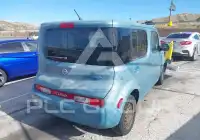 2011 Nissan Cube фото
