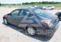 2011 Nissan ALTIMA фото
