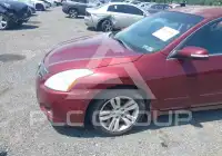 2011 Nissan ALTIMA фото