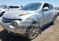 2011 Nissan Juke photo