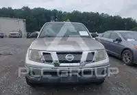 2011 Nissan FRONTIER фото