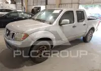 2011 Nissan FRONTIER фото