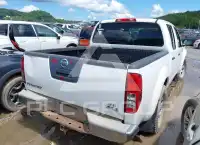 2011 Nissan FRONTIER photo