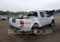 2011 Nissan FRONTIER фото