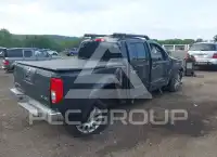 2011 Nissan FRONTIER photo
