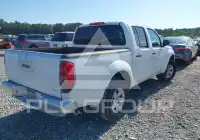 2011 Nissan FRONTIER фото