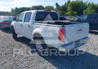 2011 Nissan FRONTIER фото