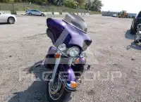 2011 Harley-Davidson FLHTCU фото