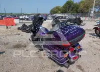 2011 Harley-Davidson FLHTCU фото