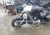 2011 Harley-Davidson FLHX фото