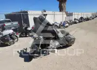2011 Harley-Davidson FLHX фото