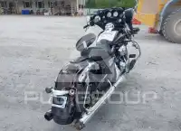 2011 Harley-Davidson FLHX фото