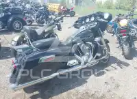 2011 Harley-Davidson FLHX фото