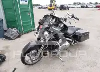 2011 Harley-Davidson FLHX фото
