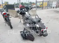 2011 Harley-Davidson FLHX photo