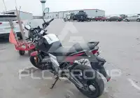 2011 Kawasaki LE650 фото