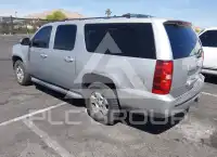 2011 Chevrolet Suburan photo