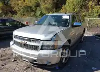 2011 Chevrolet Suburan photo