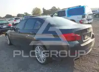 2011 BMW 550 фото