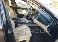 2011 BMW 550 фото