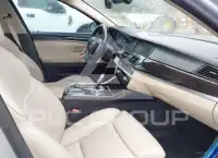 2011 BMW 550 фото