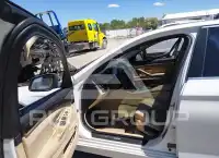 2011 BMW 550 фото