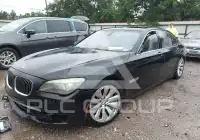 2011 BMW 750 photo