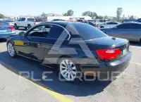 2011 BMW 330 photo