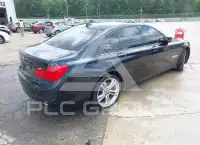 2011 BMW 750 фото