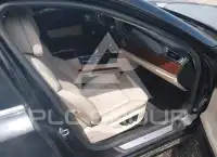 2011 BMW 750 фото
