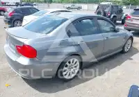 2011 BMW 328 photo