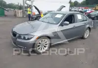 2011 BMW 328 photo