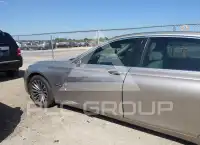 2011 BMW 750 photo