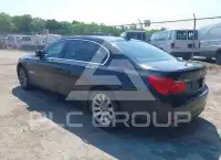 2011 BMW 750 фото