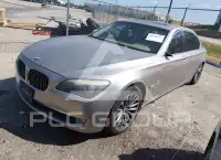 2011 BMW 750 photo