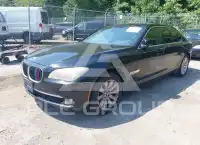 2011 BMW 750 фото