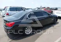 2011 BMW 750 photo