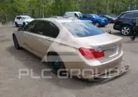 2011 BMW 750 фото