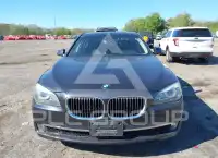 2011 BMW 740 фото