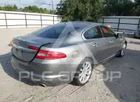 2011 Jaguar XF photo