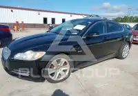 2011 Jaguar XF фото