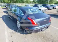 2011 Jaguar XJ photo