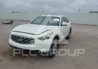 2011 Infinity FX35 photo