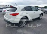 2011 Infinity FX35 photo