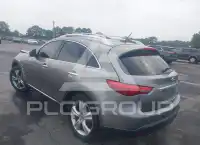 2011 Infinity FX35 photo