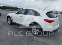 2011 Infinity FX35 photo