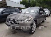 2011 Infinity FX35 photo