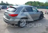 2011 Infinity FX35 фото